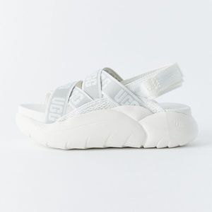 UGG LA Cloud Sandal Platform Logo Straps White